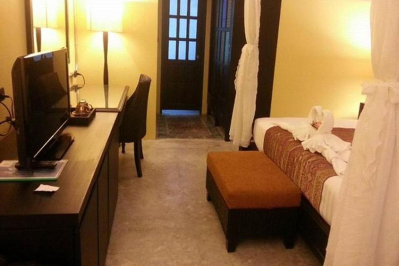 فندق بان فواند بوكيت Phuket المظهر الخارجي الصورة